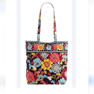 Vera Bradley Happy Snails Vera floral tote reversible